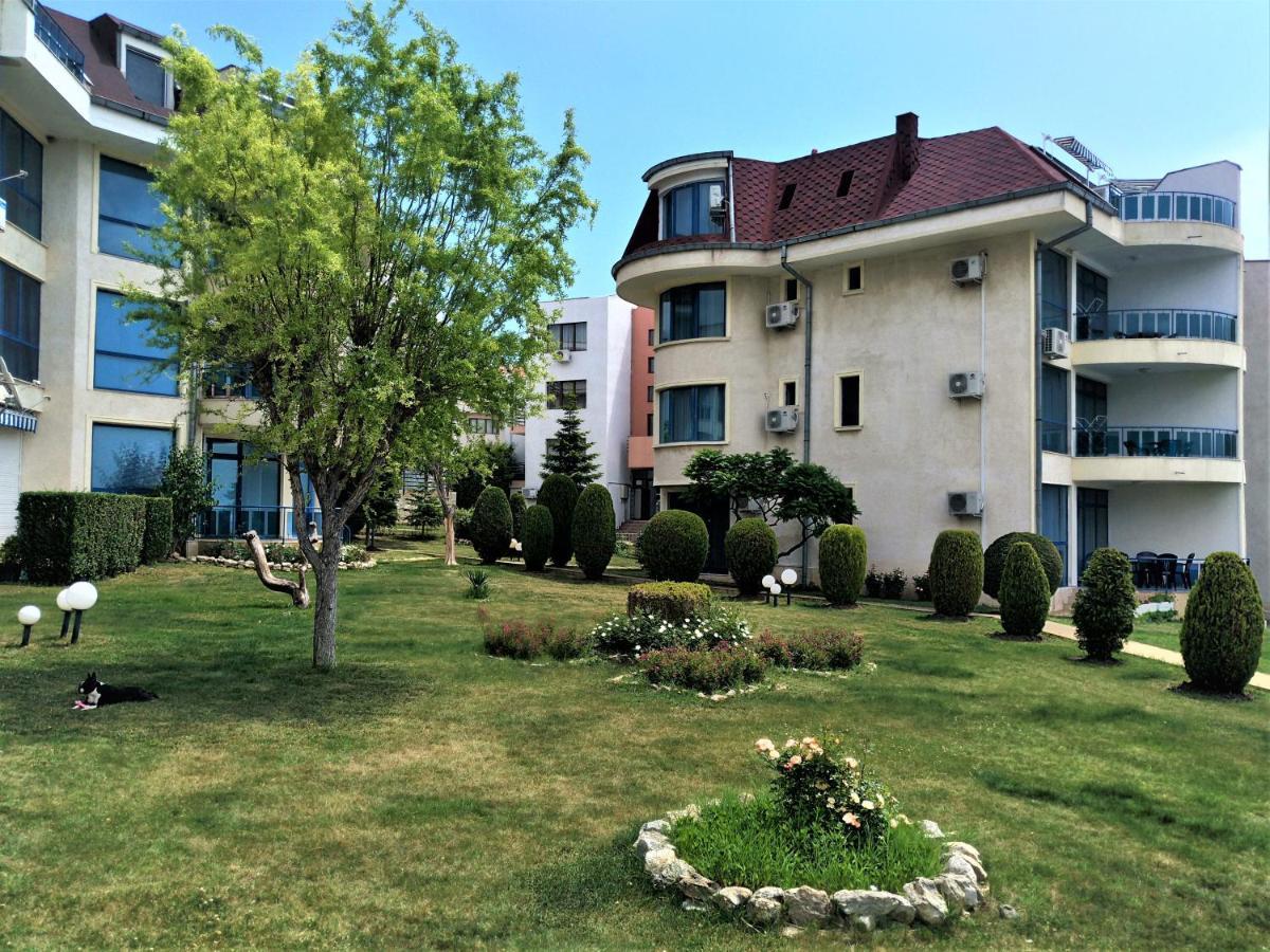 Baratero Vlas Marina Apartment Sveti Vlas Exterior foto
