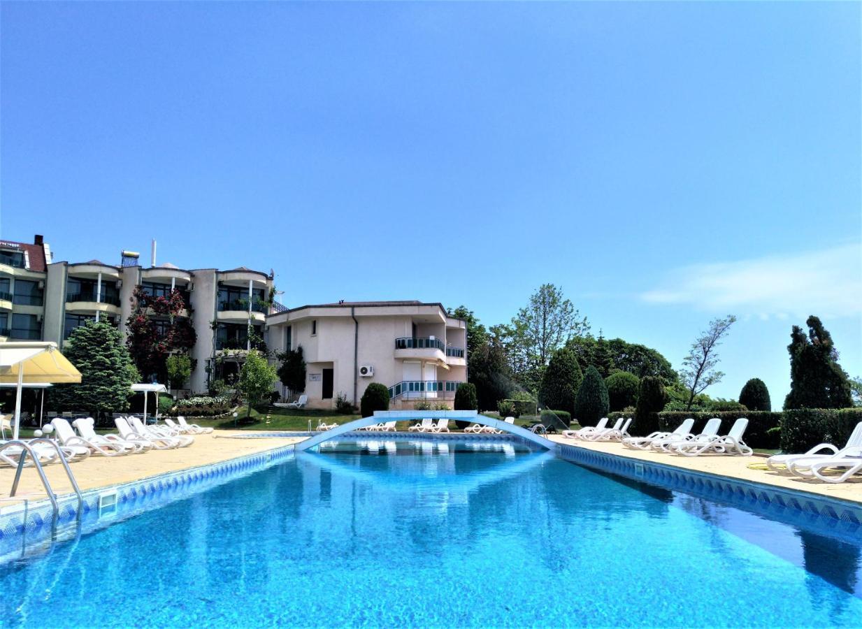Baratero Vlas Marina Apartment Sveti Vlas Exterior foto