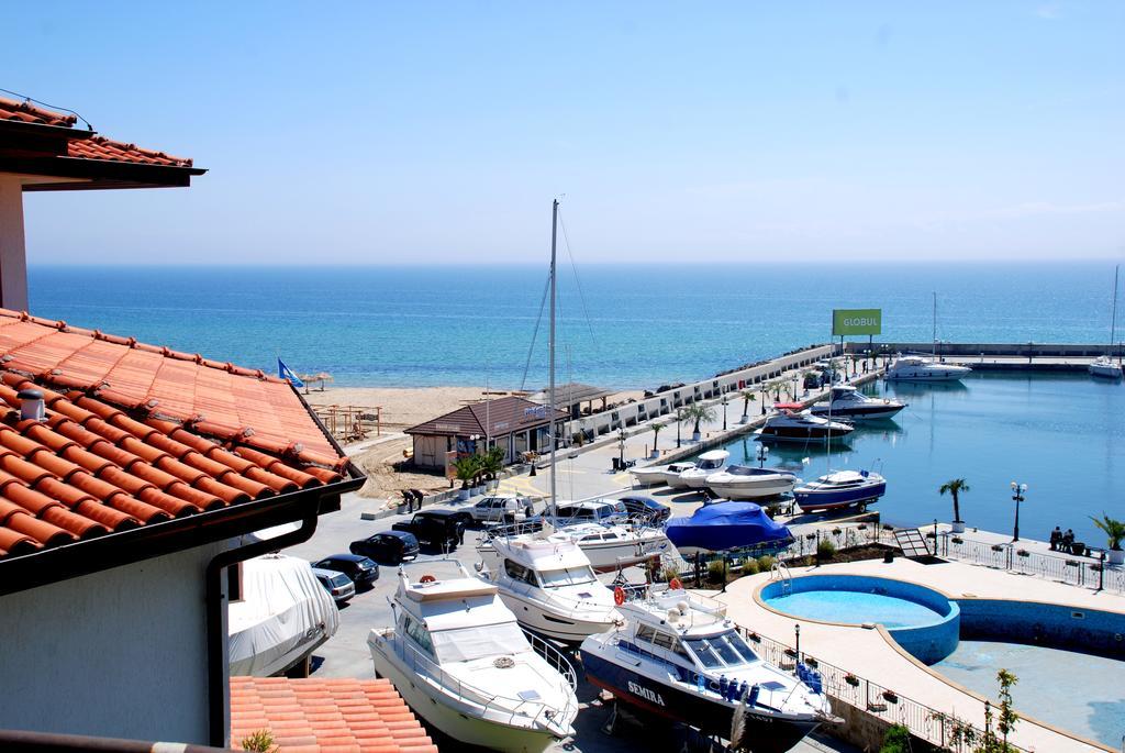 Baratero Vlas Marina Apartment Sveti Vlas Exterior foto